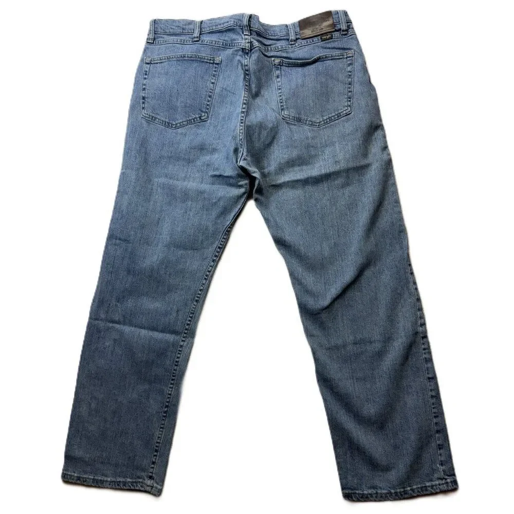 Wrangler Men’s Relaxed Fit Jeans 38x30 – Classic Straight Leg- Medium Wash
